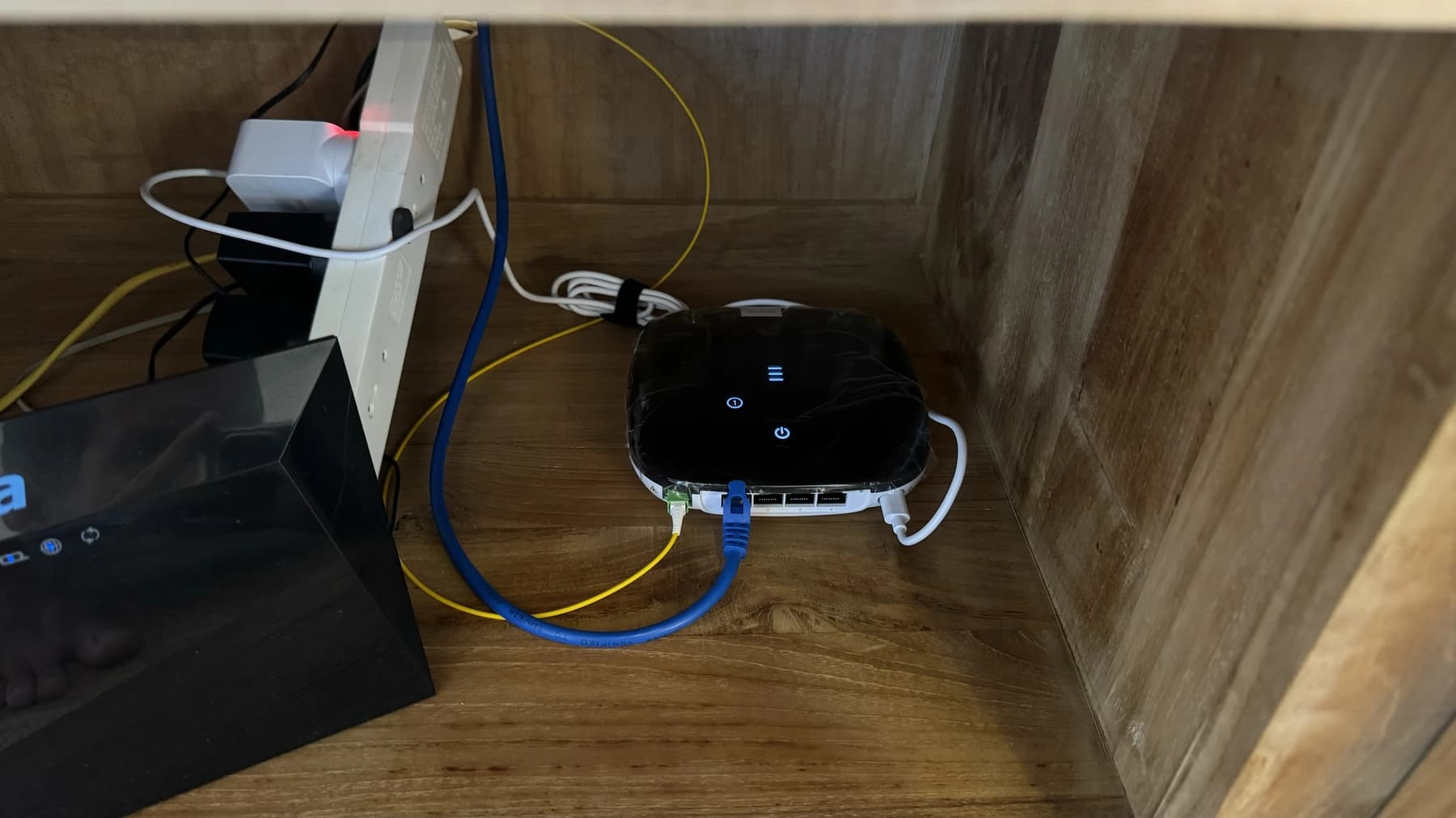 Villa-side GPON ONT and network equipment